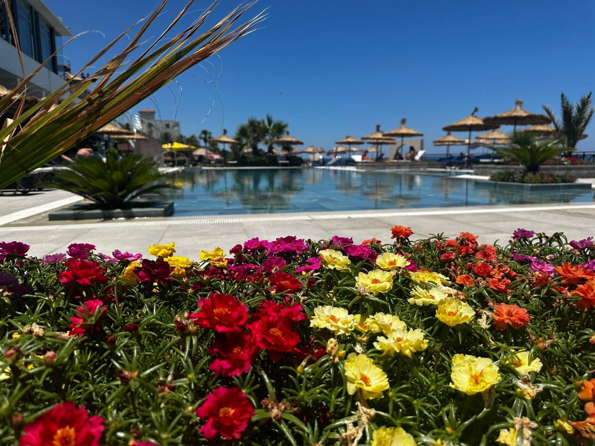Manolya Hotel Lápithosz Kültér fotó