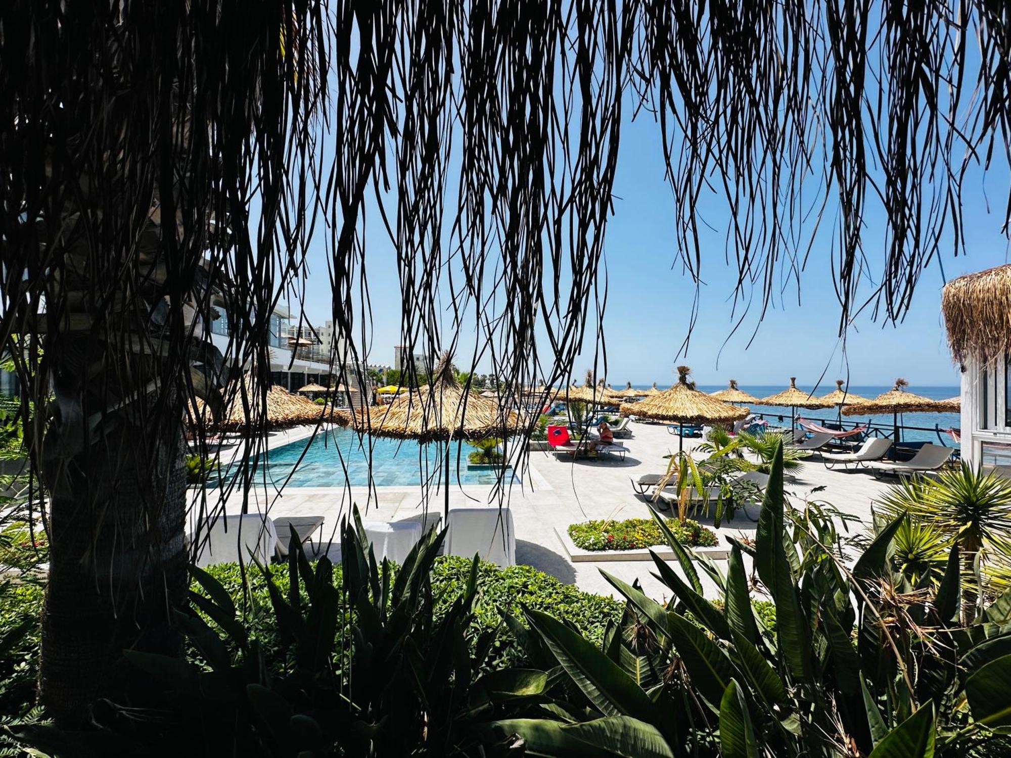 Manolya Hotel Lápithosz Kültér fotó