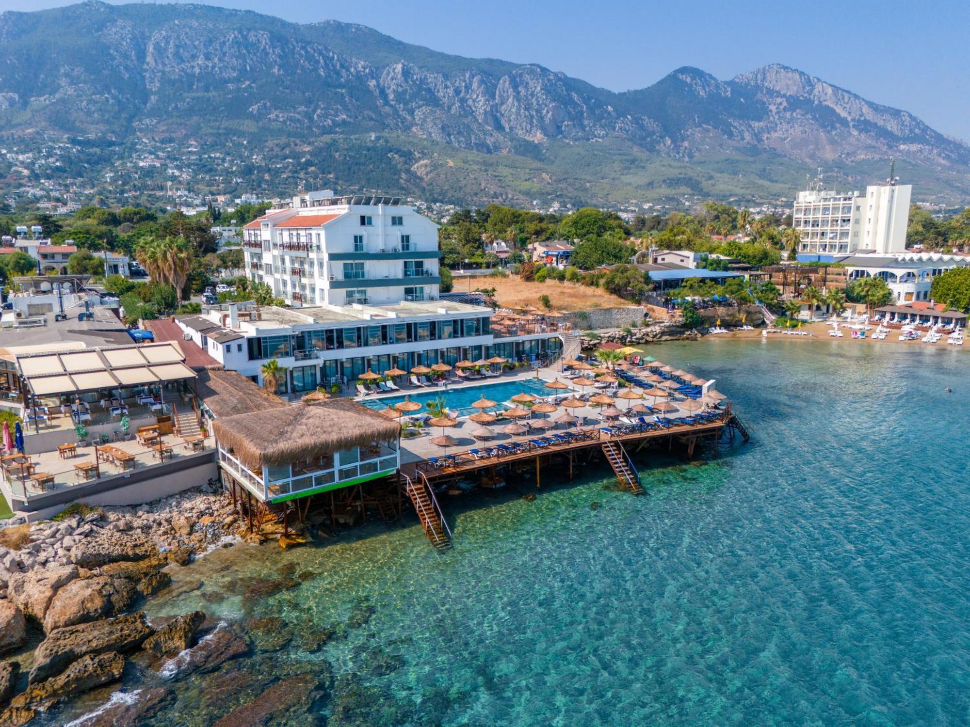 Manolya Hotel Lápithosz Kültér fotó