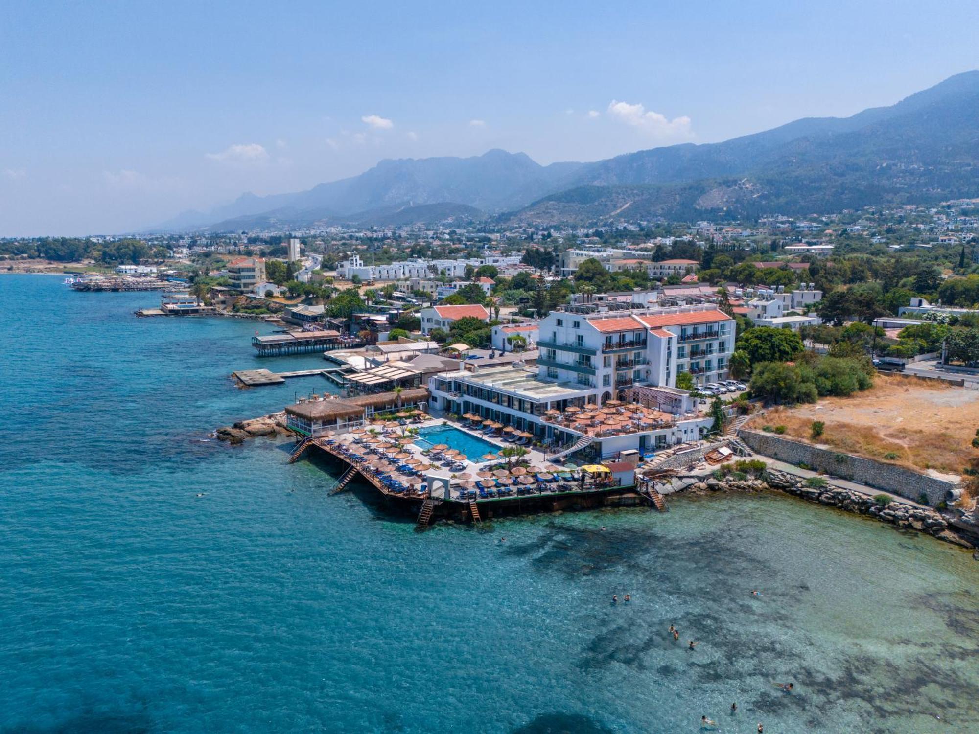 Manolya Hotel Lápithosz Kültér fotó
