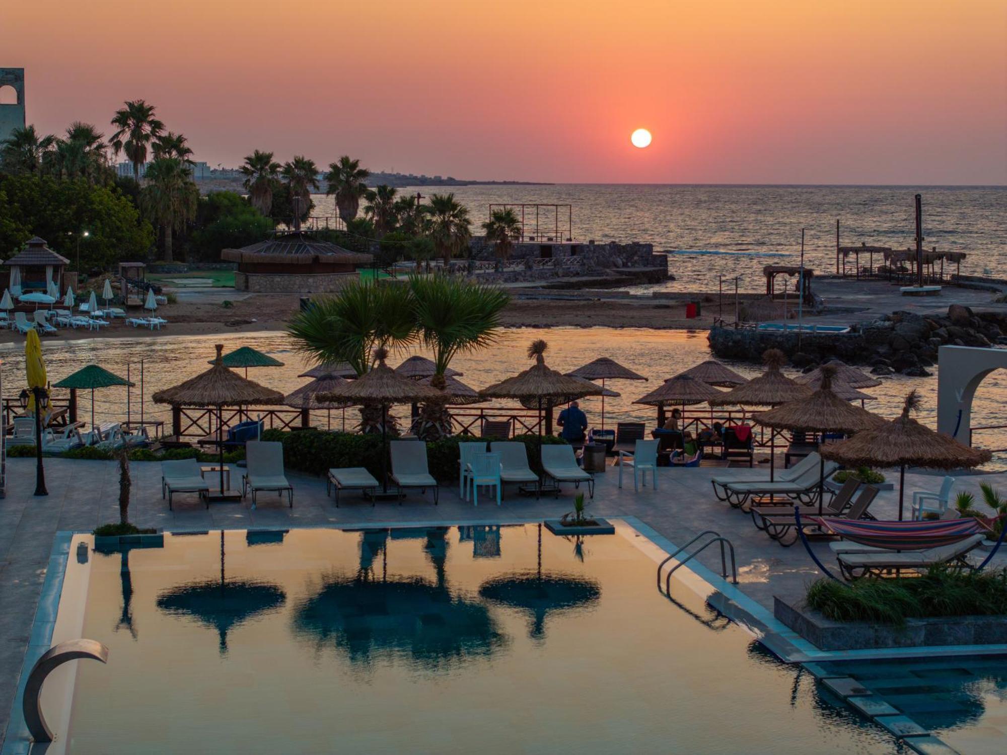 Manolya Hotel Lápithosz Kültér fotó