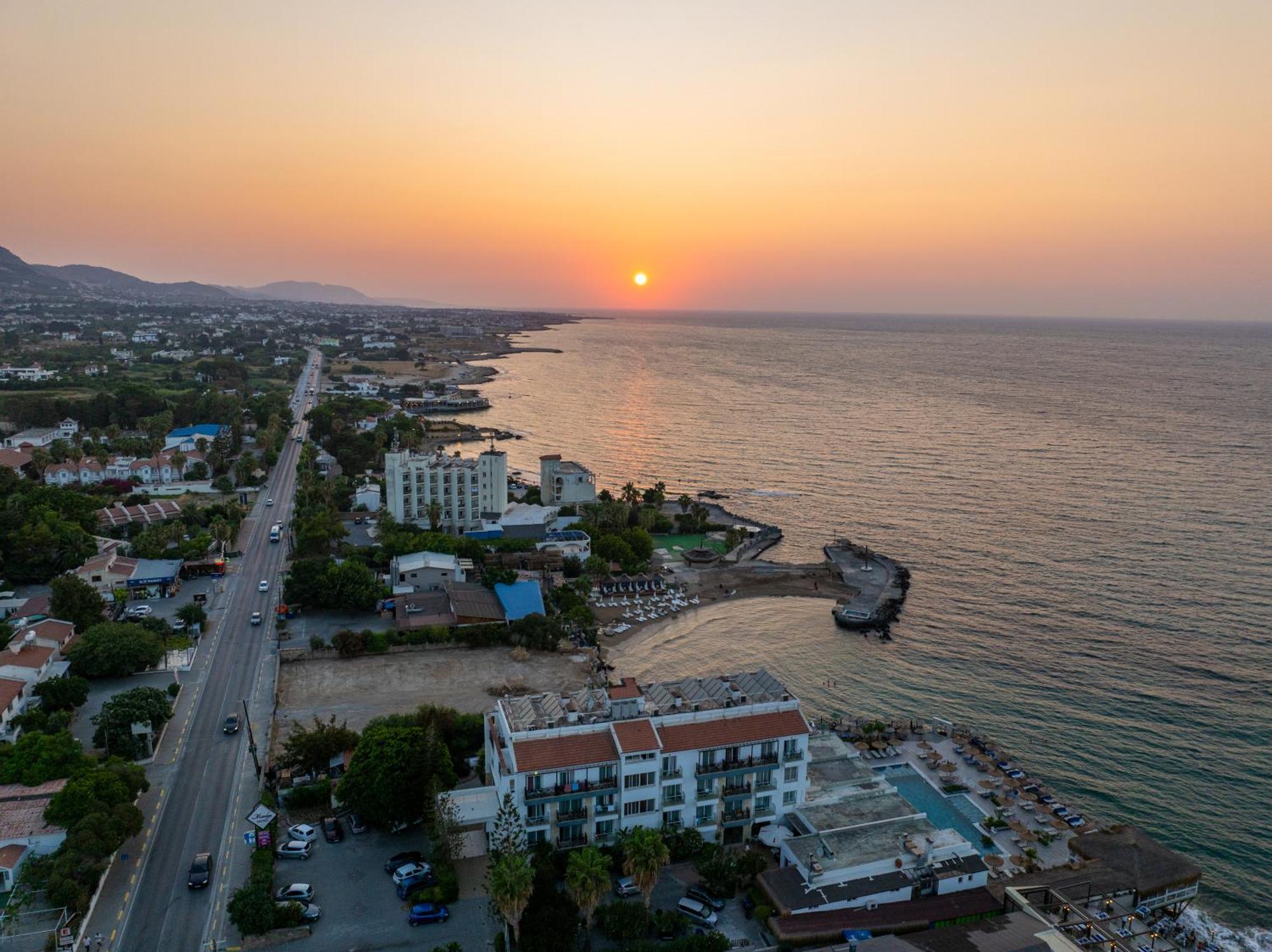 Manolya Hotel Lápithosz Kültér fotó