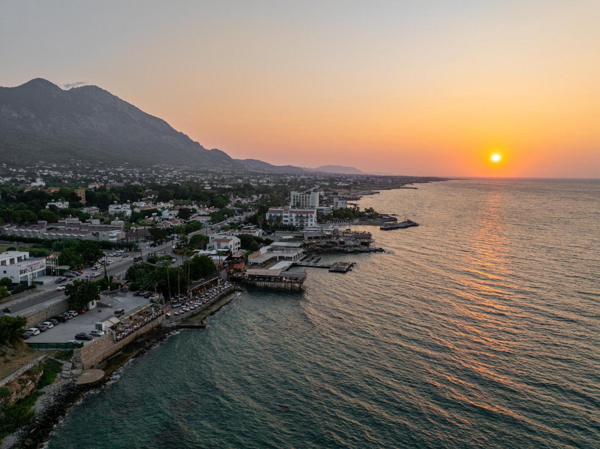 Manolya Hotel Lápithosz Kültér fotó