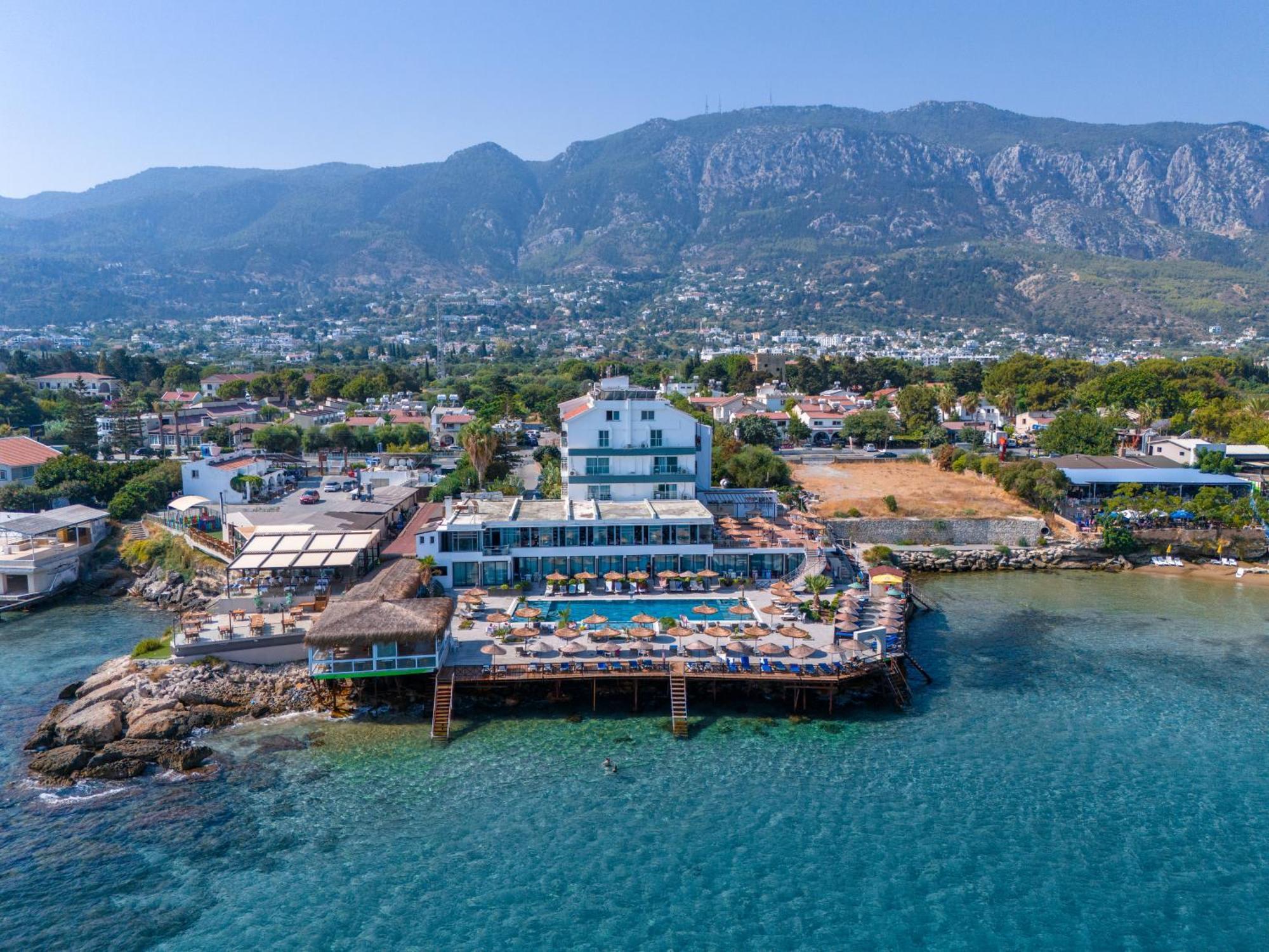 Manolya Hotel Lápithosz Kültér fotó