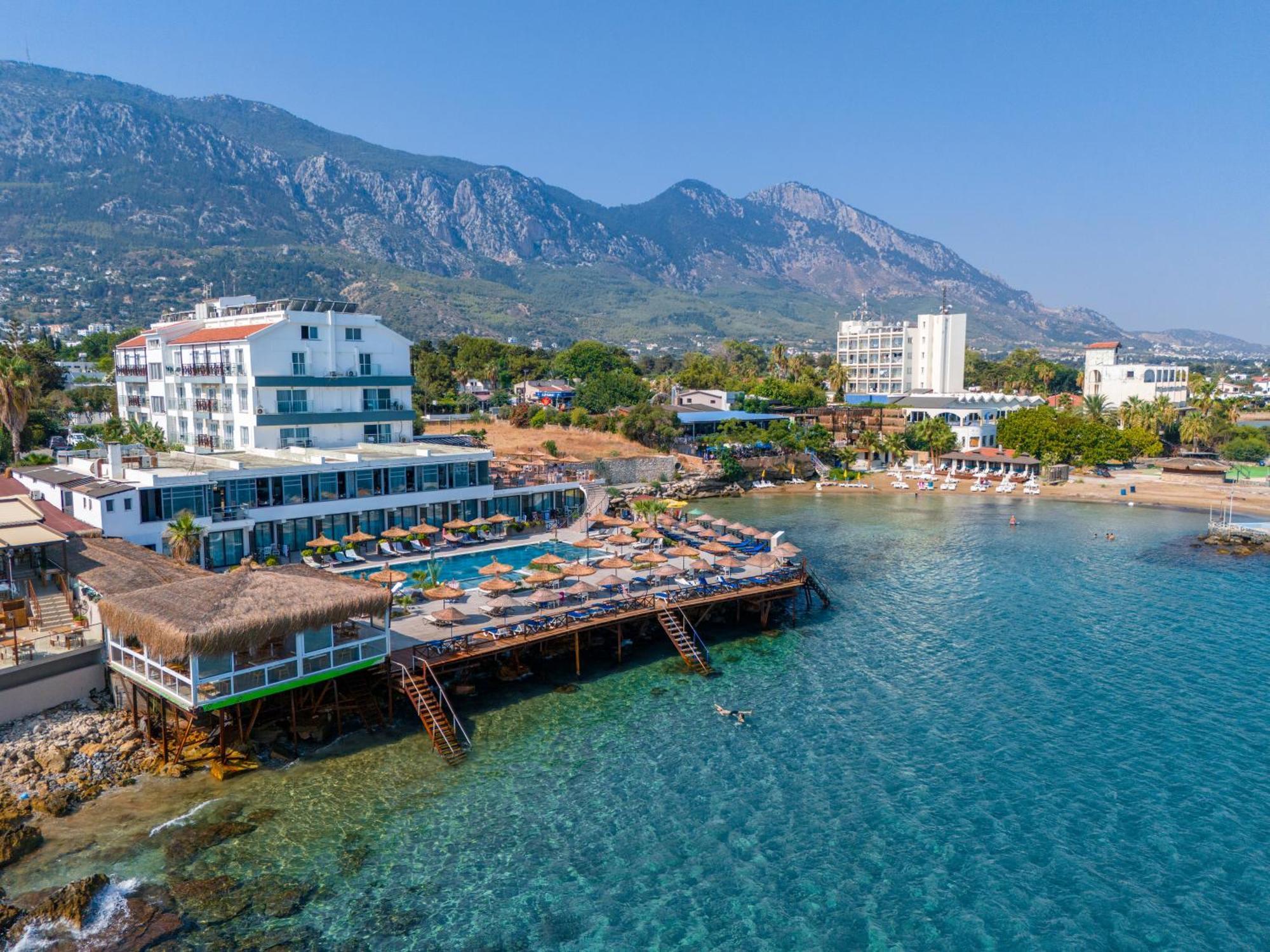 Manolya Hotel Lápithosz Kültér fotó