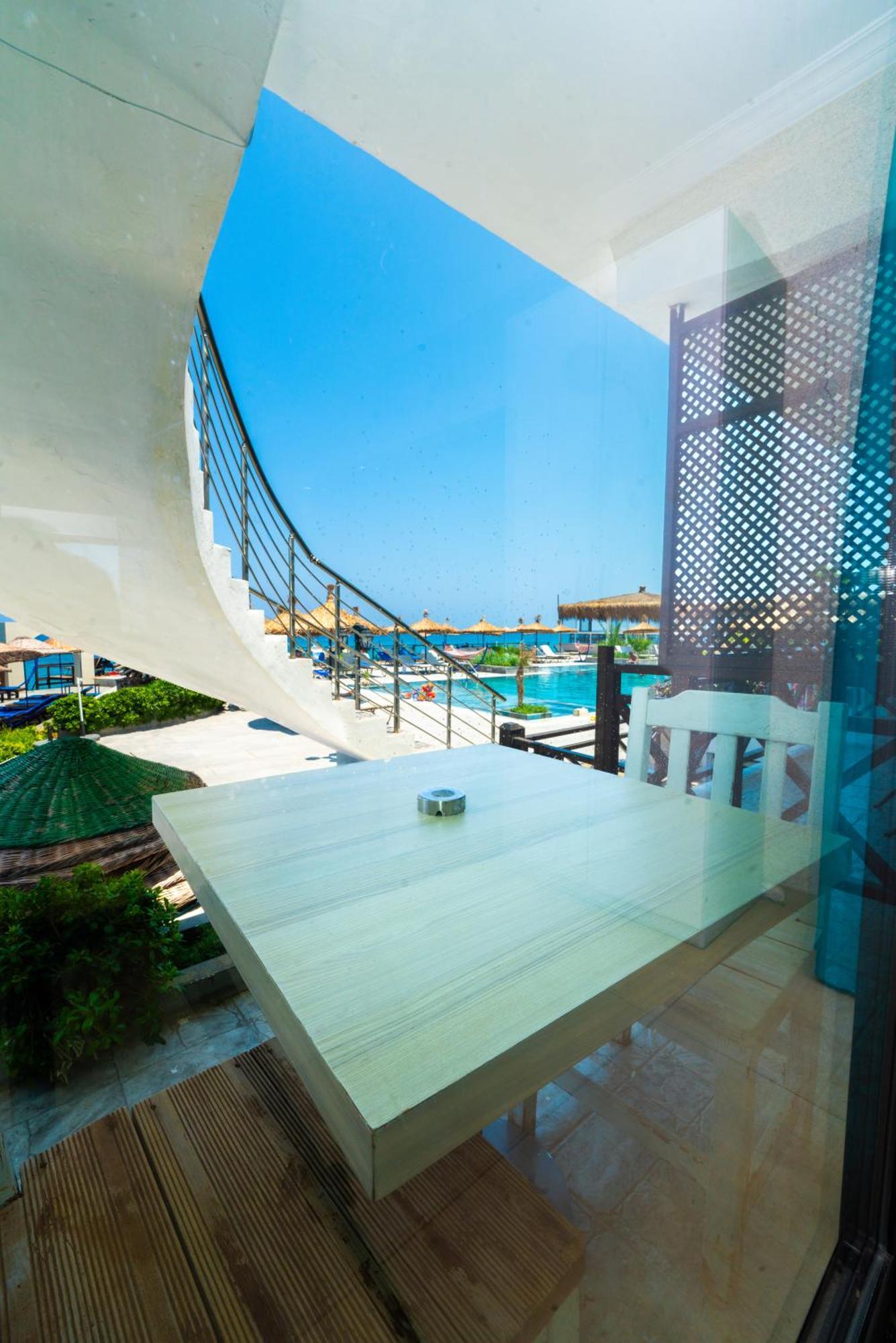 Manolya Hotel Lápithosz Kültér fotó