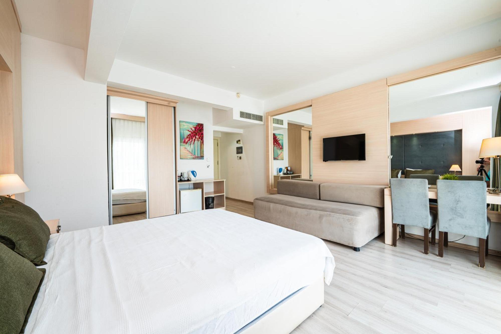 Manolya Hotel Lápithosz Kültér fotó