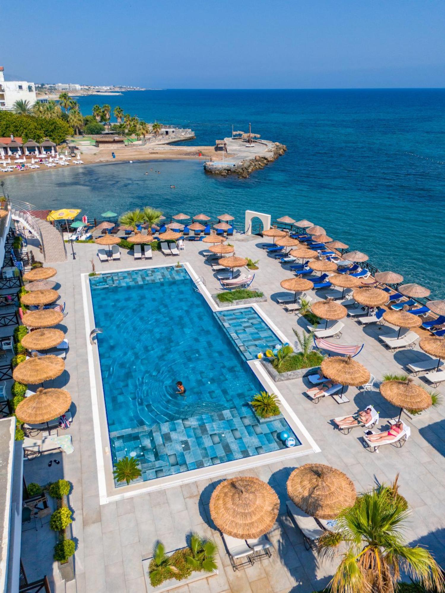 Manolya Hotel Lápithosz Kültér fotó