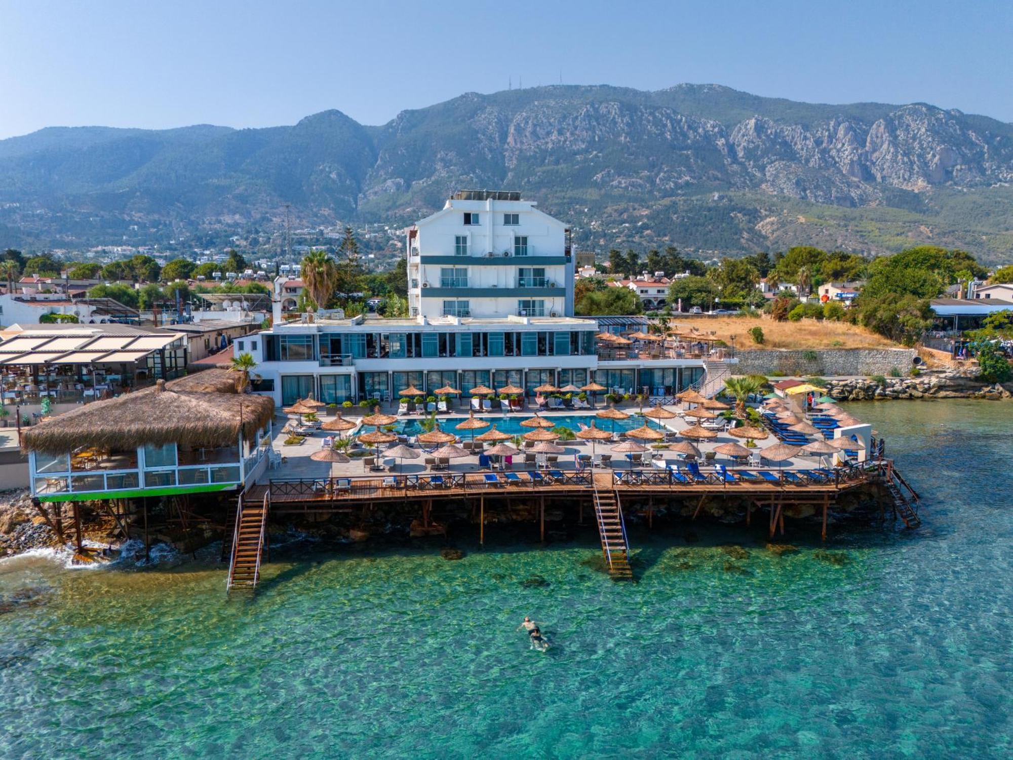 Manolya Hotel Lápithosz Kültér fotó